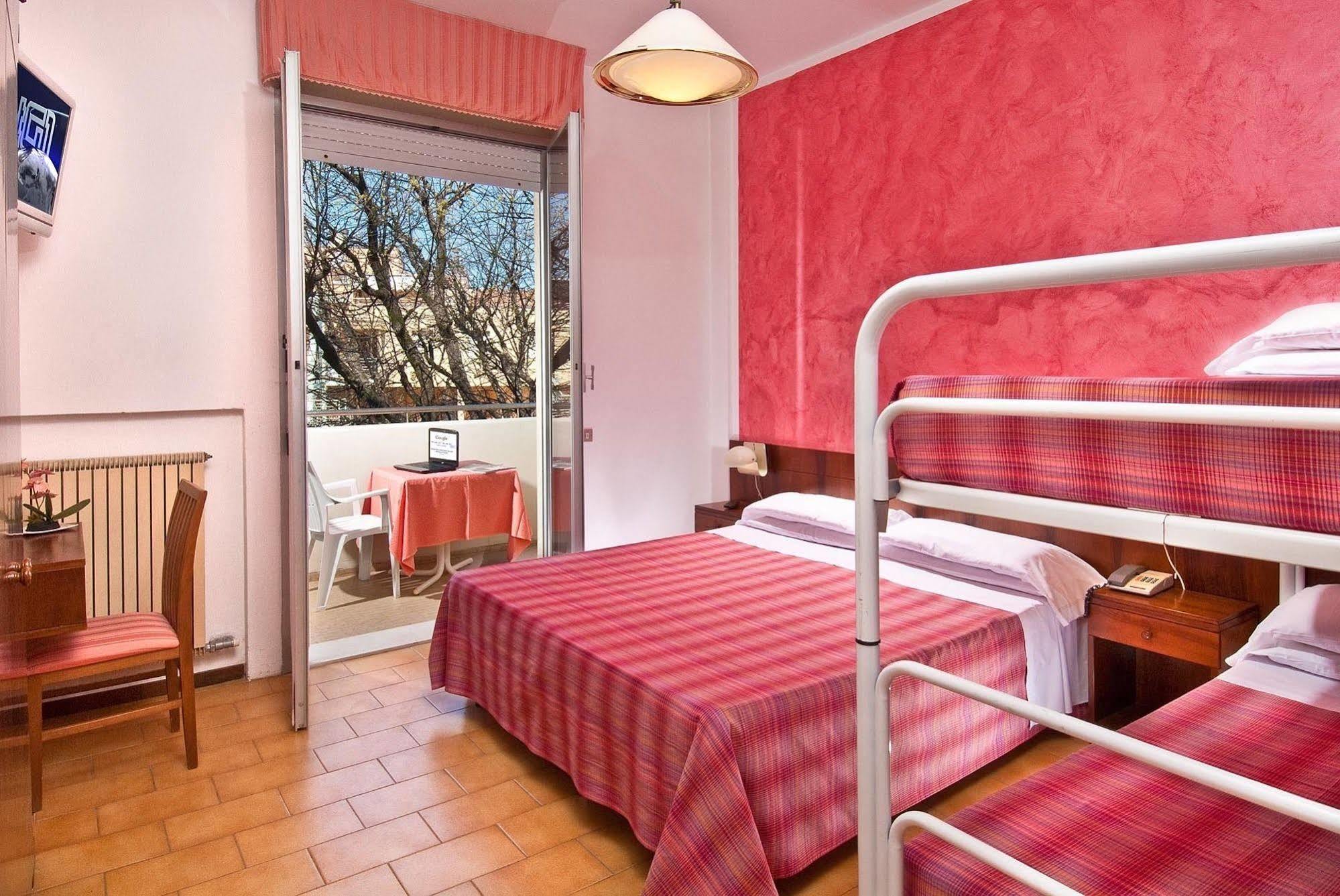 Hotel Le Querce Senigallia Buitenkant foto