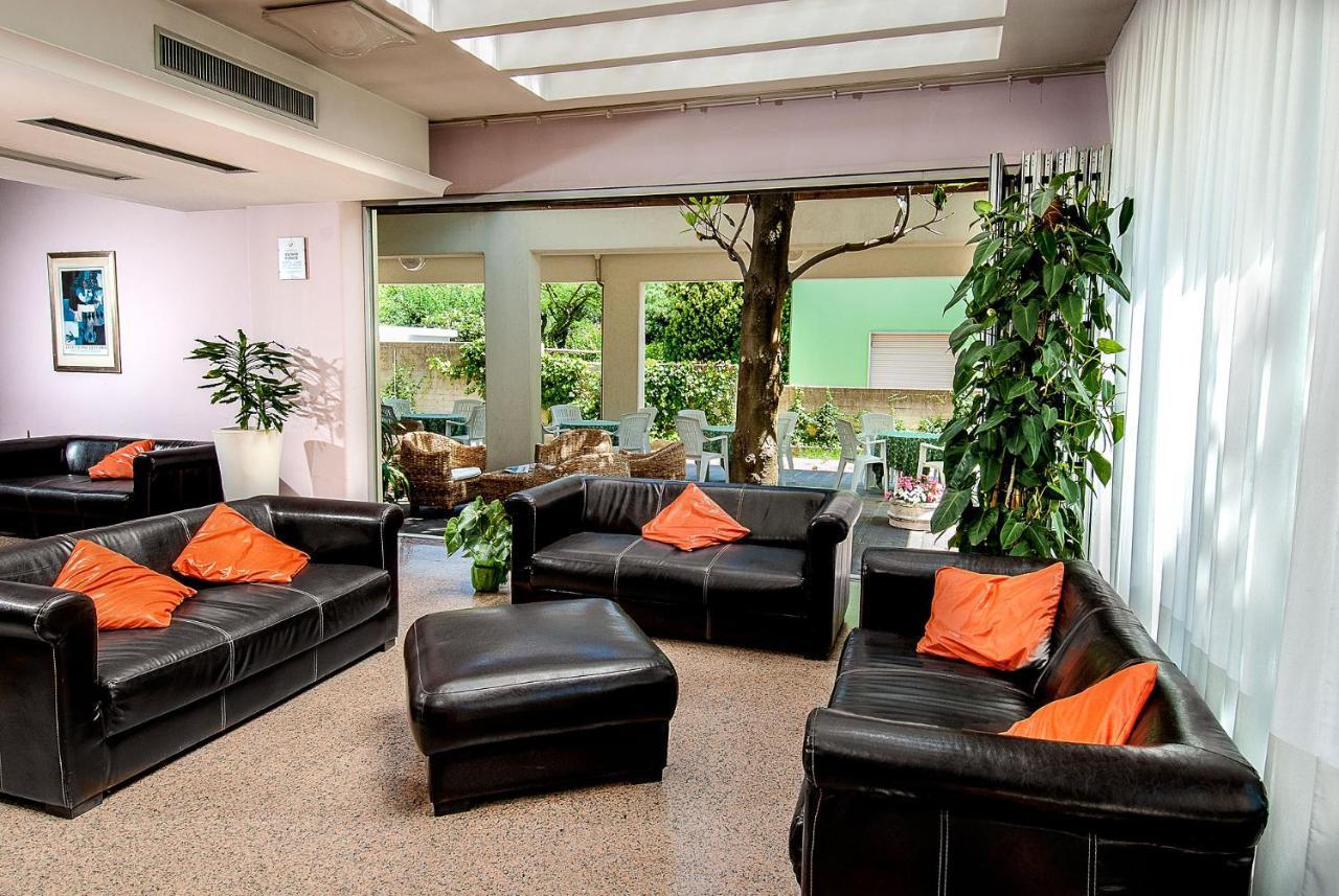 Hotel Le Querce Senigallia Buitenkant foto